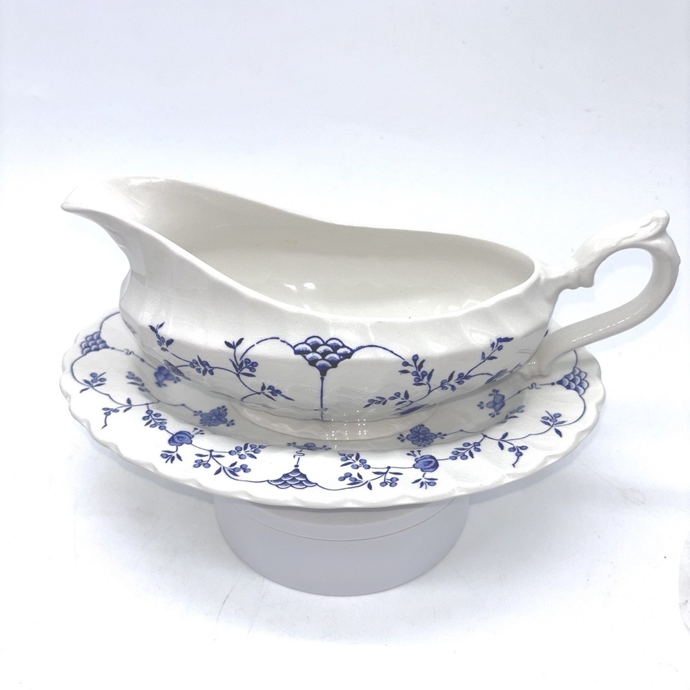 Myott FINLANDIA‎ Gravy Boat & Under Plate Staffordshire England 1982 Blue White